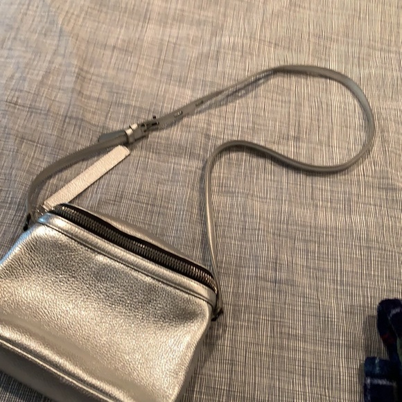Silver metallic bag - Picture 2 of 6